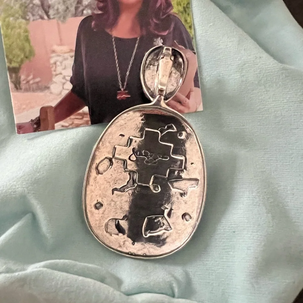 American West Silver and Green Pendant - Picture 3 of 6